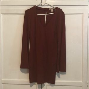 Forever 21 burgundy dress with wide sleeves